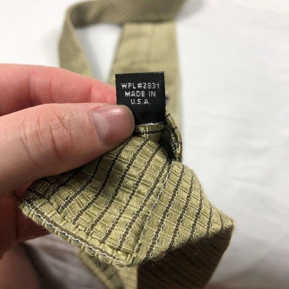 Michael Kors Black Label Gold 100% Silk Tie-Made in the USA - Picture 6 of 6